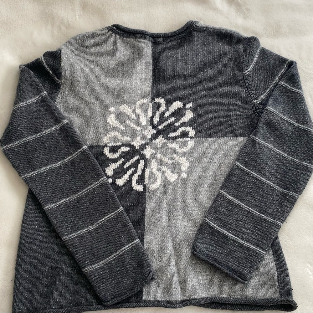 Gray Patterned Grandpa Sweater - image 2